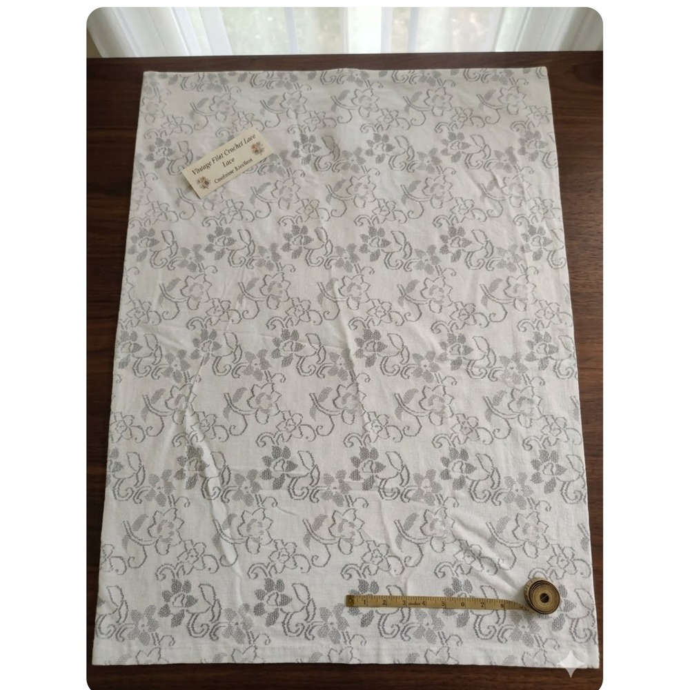 Vintage Cottagecore Filet Crochet Lace Floral Rectangular Tablecloth 52*78